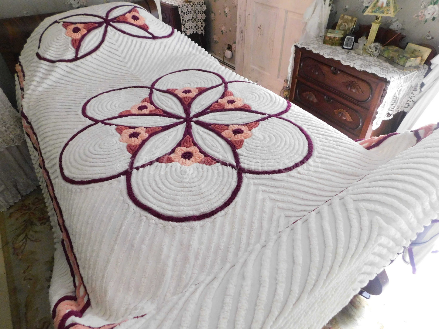 optic white mod floral vintage chenille bedspread, full size farmhouse style bedding