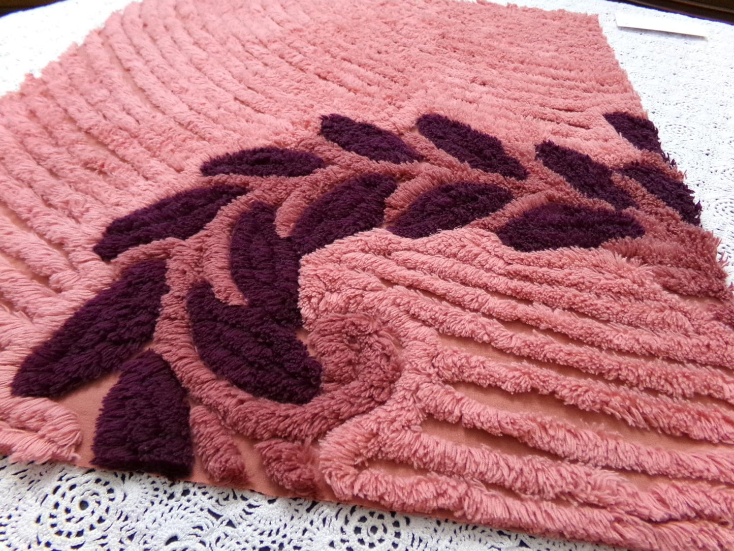 Cozy Plush Vintage Chenille Bedspread Fabric 18x21" Pc Mauve Quilting Material
