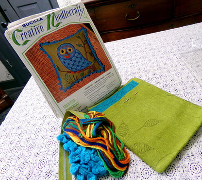 FANCIFUL OWL Pillow Crewel Embroidery Kit, Boho Vintage Bucilla Needlecraft 3173