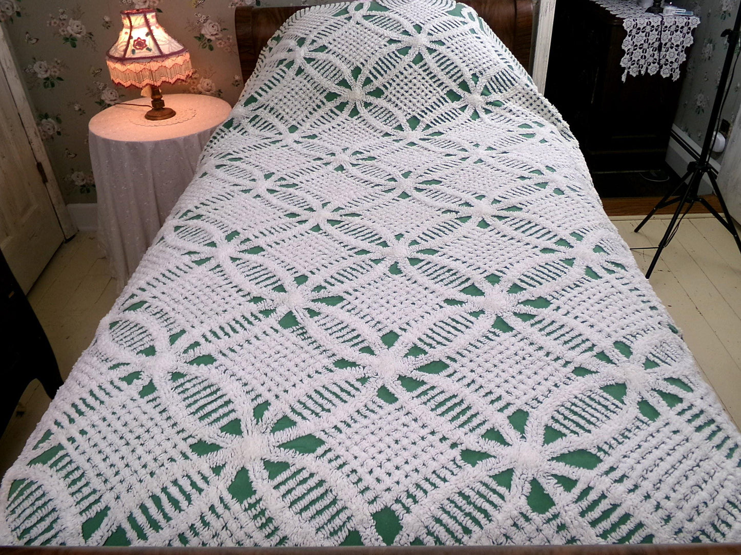 elegant evergreen vintage chenille bedspread, white geometric tufting, full size cotton bedding