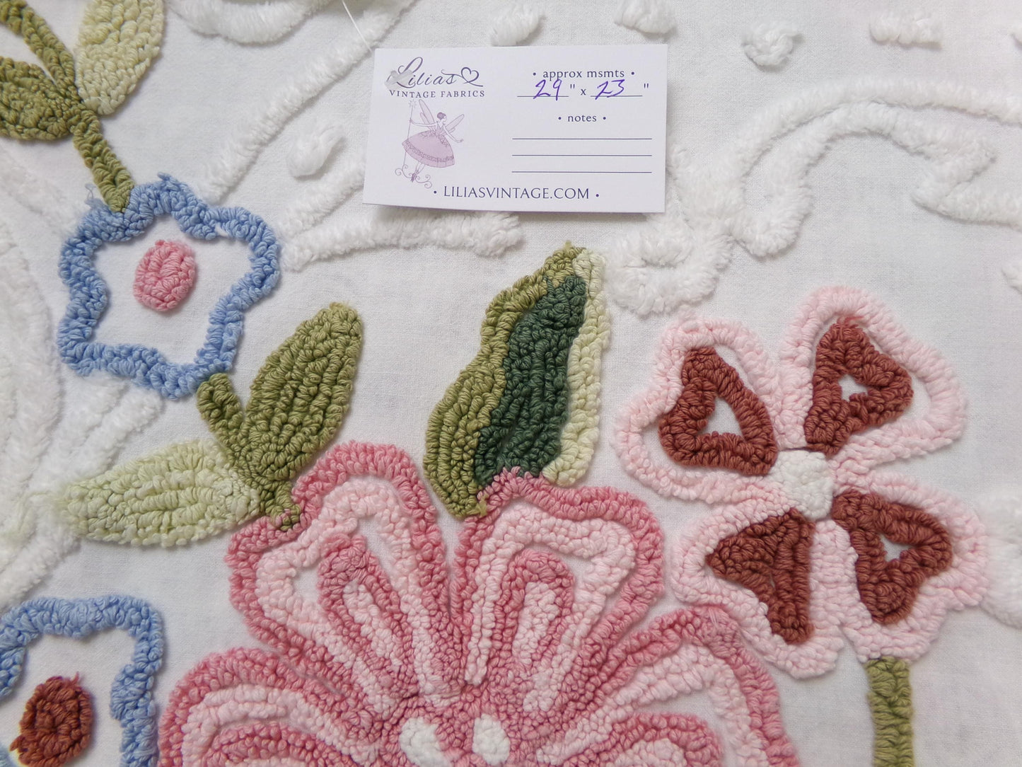 Vintage White Chenille Fabric 29x23" Garden Floral Bouquet