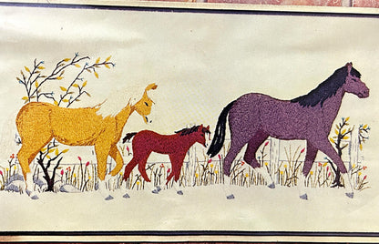PROMENADE Crewel Stitchery Kit Horse Family Vintage Paragon 0625 Embroidery