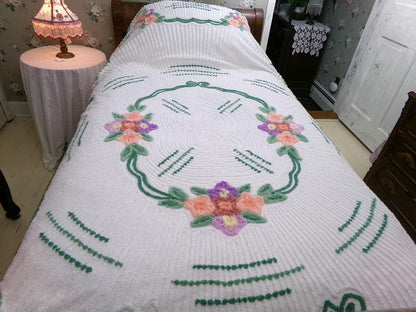 Cottage Style Vintage Chenille Bedspread, White FULL Size Summer Cotton Bedding