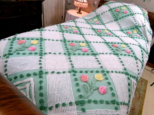 Vintage Green Chenille Bedspread Full Floral Cottagecore Shabby Chic Bedding