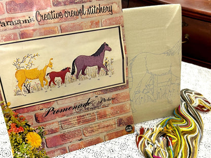 PROMENADE Crewel Stitchery Kit Horse Family Vintage Paragon 0625 Embroidery