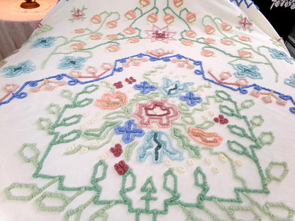 Vintage Boho Chenille Bedspread, Rare Folk Art Fieldcrest Needletuft Tribal Design, Full Size Cotton Bedding