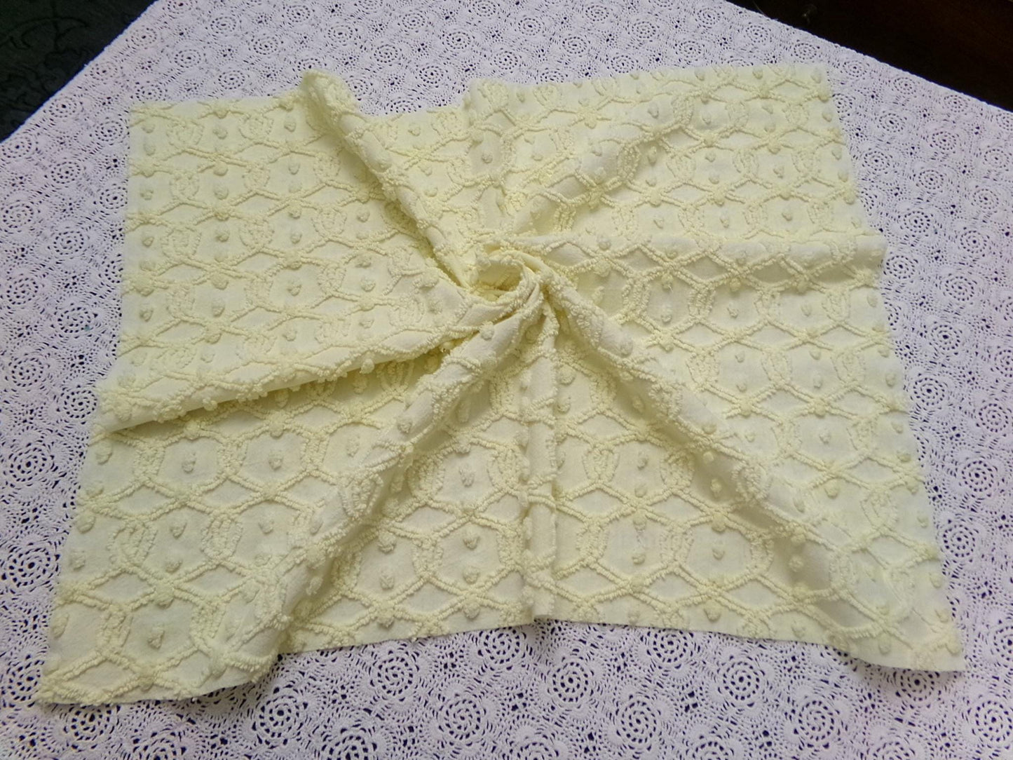 Infinity Links Vintage Chenille Bedspread Fabric 18x24" Yellow Pops Quilting Material