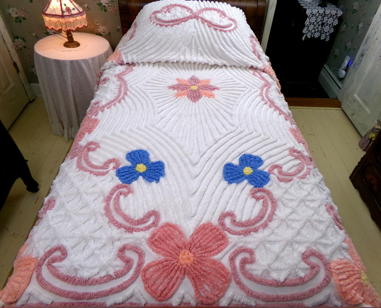 Vintage Chenille Bedspread Full Size Plush Luxurious Tufting, Shabby Chic Style Cotton Bedding