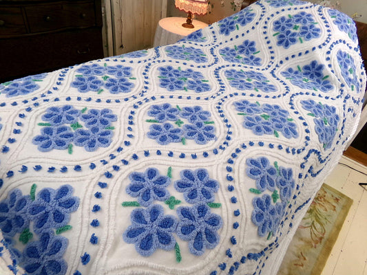 enchanting garden of blue roses vintage chenille bedspread, infinity floral quads on white cotton, full size shabby chic bedding