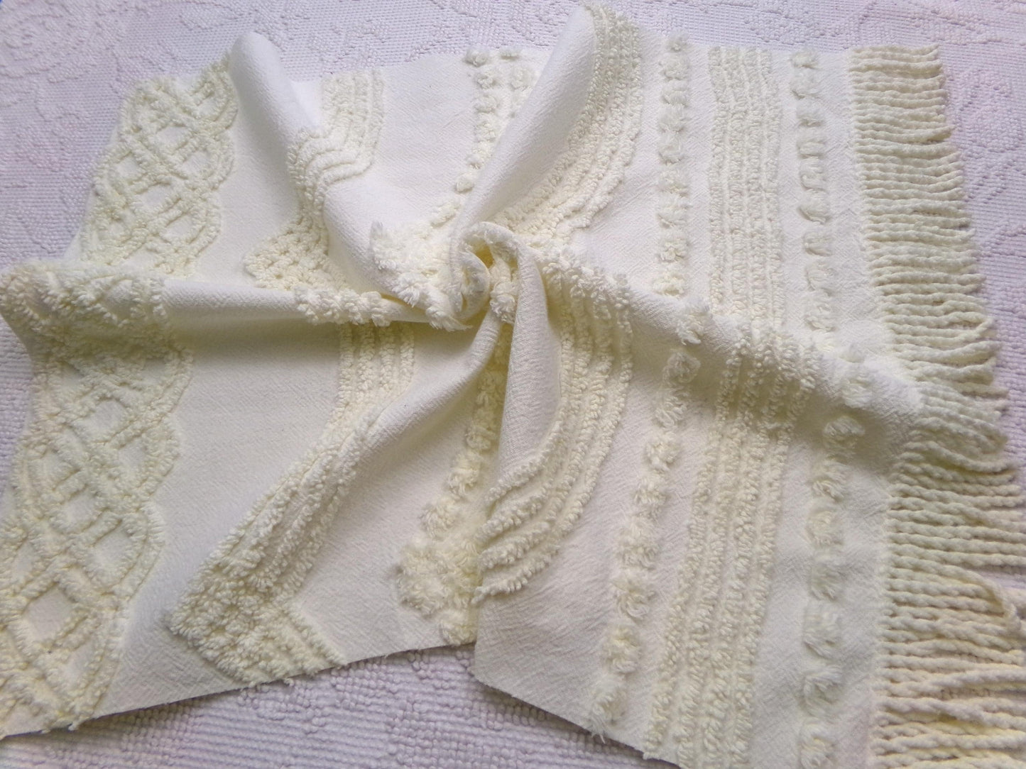 Chic Vintage Chenille Fabric, Elegance Needletuft Design w/ Fringe Edge, 18" x 21" Piece Craft Quilt Material