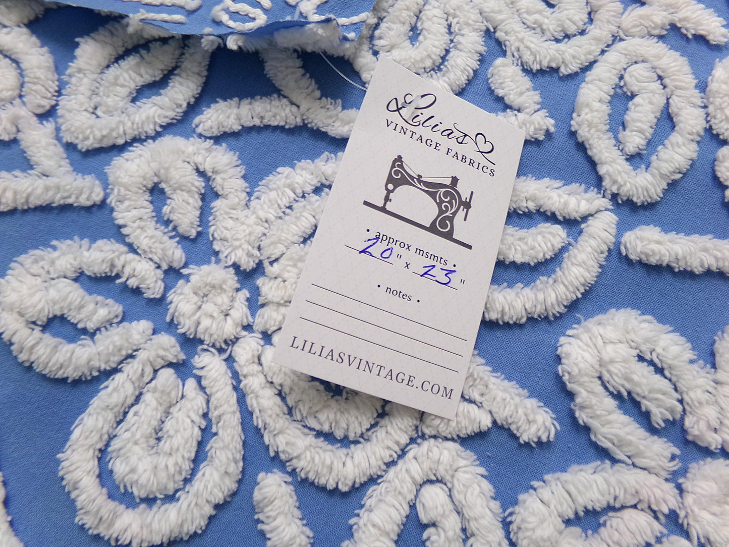 Daisy Dance Vintage Chenille Bedspread Fabric, Blue & White Floral Quilt Material 20" x 23" Piece