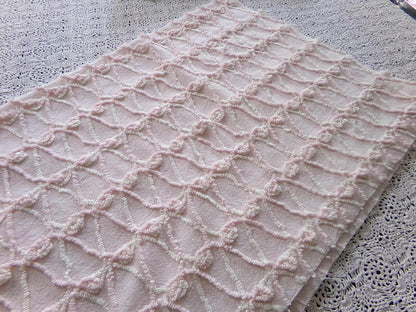 Webbed Eternity Knots Vintage Chenille Fabric Pastel Pink, Iridescent Vanilla Cream 18x25"