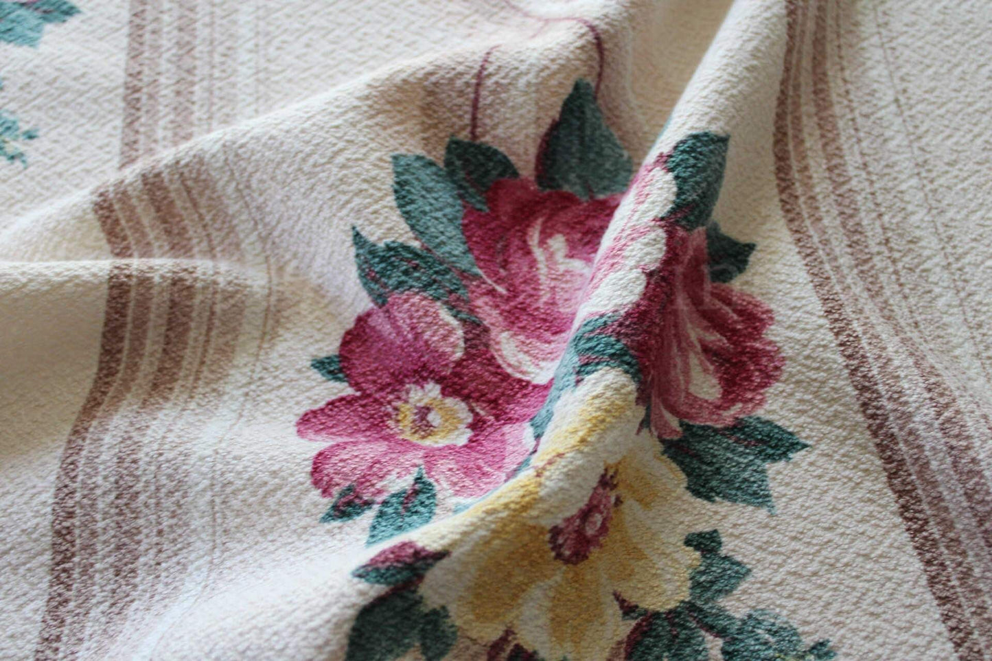 Glencourt Vintage Floral Barkcloth Fabric, Champagne Beige 20" x 26" Deconstructed Curtain Panel