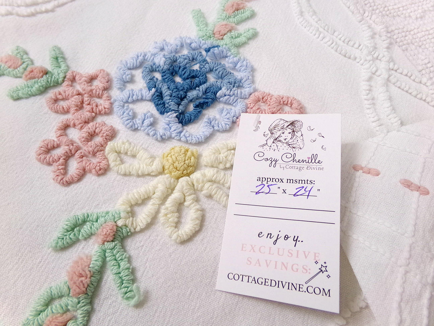 Autumn Wildflower Vintage Chenille Bedspread Fabric, Floral Quilt Material, 25" x 24" piece