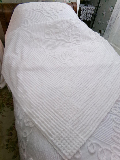 angelic lily white chenille bedspread, vintage simple cotton summer bedding, full size coverlet