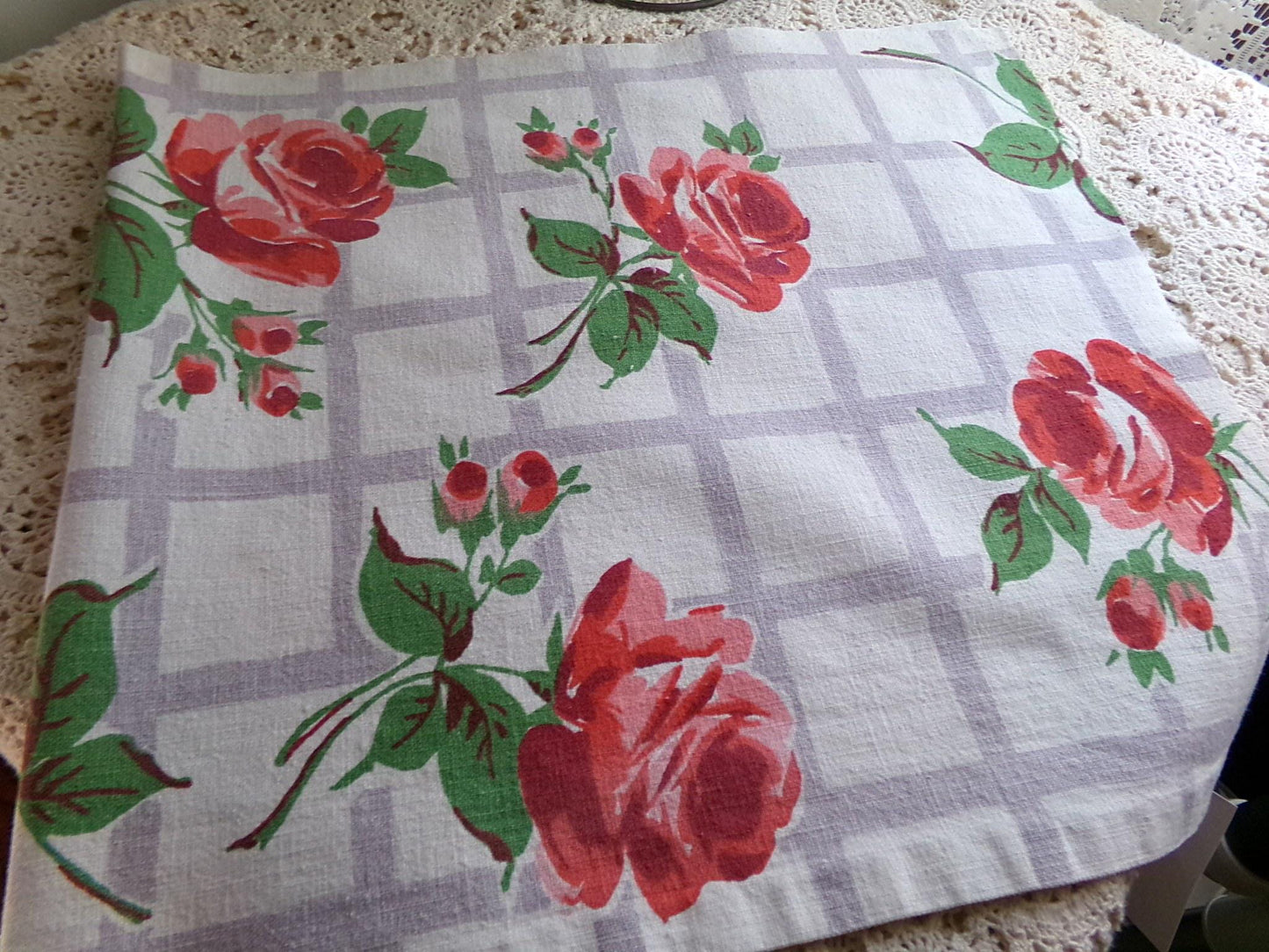 Red Roses Lattice Vintage Fabric Piece, Midcentury Style 14" x 31" inches for sewing material, upcycling