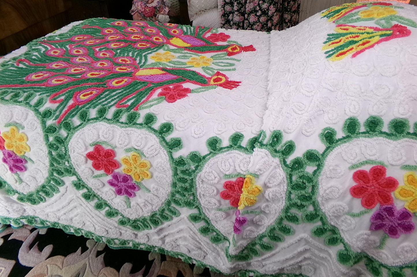 Peacock Vintage Chenille Bedspread, Full Sz Pink & Green Lovebirds, Rainbow Hearts