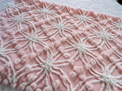 Pretty Peachy Pink Vintage Chenille Fabric Piece, Spider Ring Overtufted Pop Design, Pretty in Quilts & Pillows, 27" x 18" Sewing Material