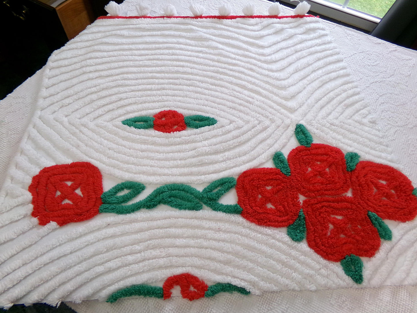 romantic red rose vintage chenille fabric: 25" x 25" piece w/ white swirl tufts & pom pom edge trim