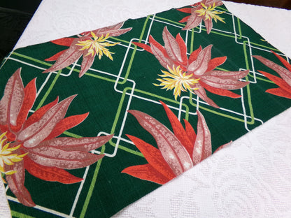 Shabby Vintage Barkcloth Fabric Tropical Tiki Hunter Green Exotic Lily Lattice 16x28"