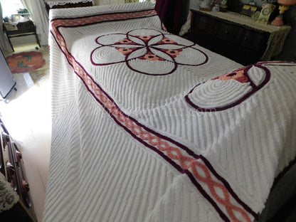 optic white mod floral vintage chenille bedspread, full size farmhouse style bedding