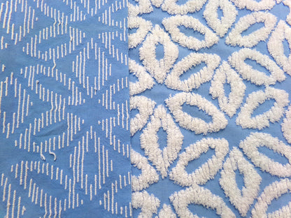 vintage daisy chenille fabric, blue & white quilt material 18" x 24"