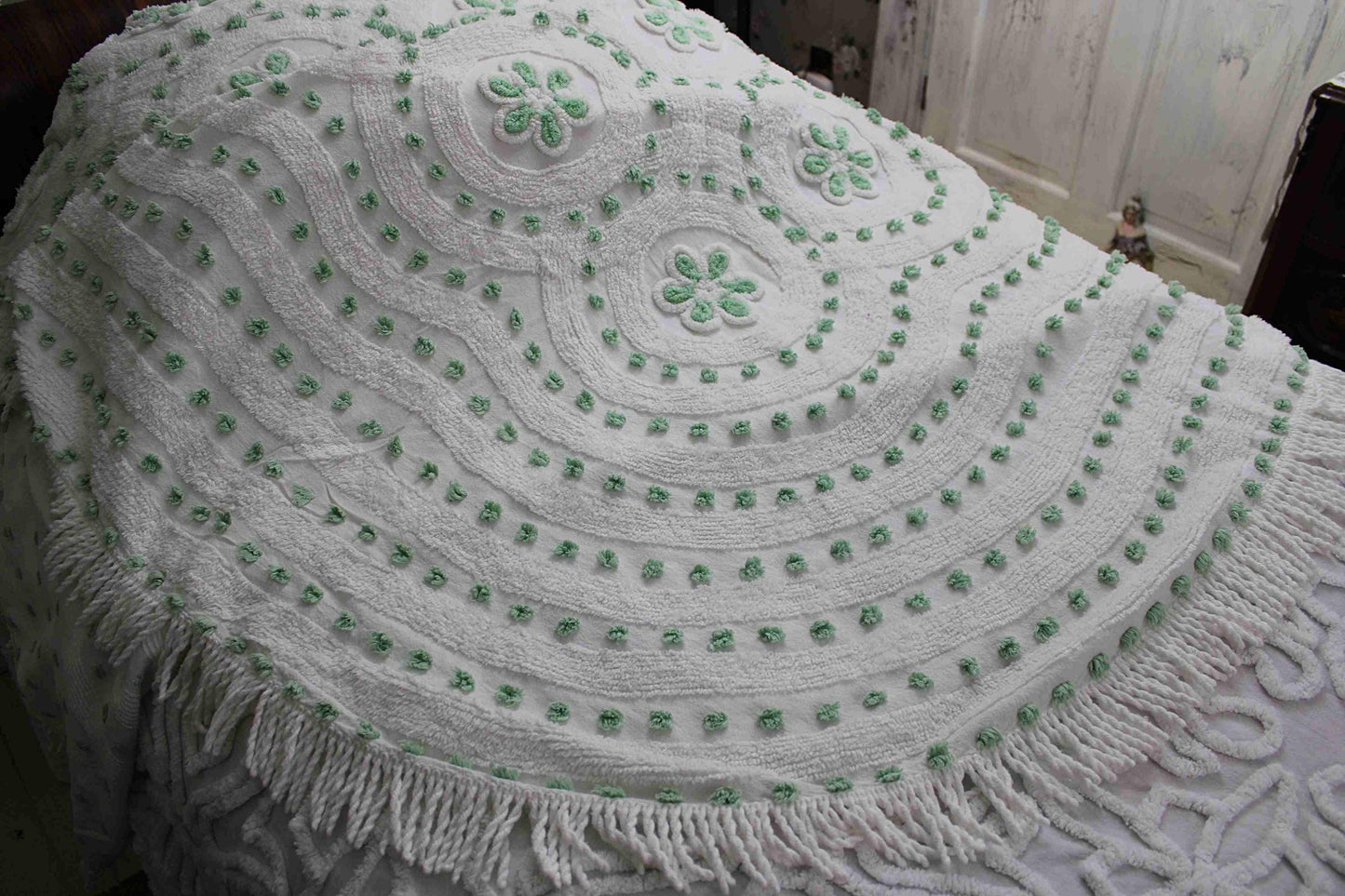 Twin Vintage Chenille Bedspread, Lucky Shamrock Green Flower Circles on White Coverlet