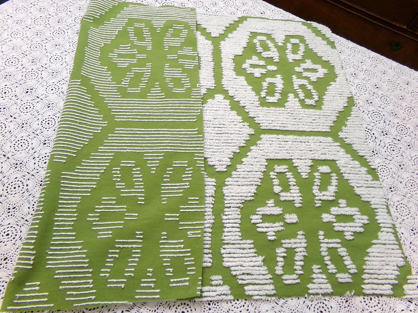 Boho Vintage Chenille Bedspread Fabric, Avocado Green White Daisy 19" x 26" cut piece