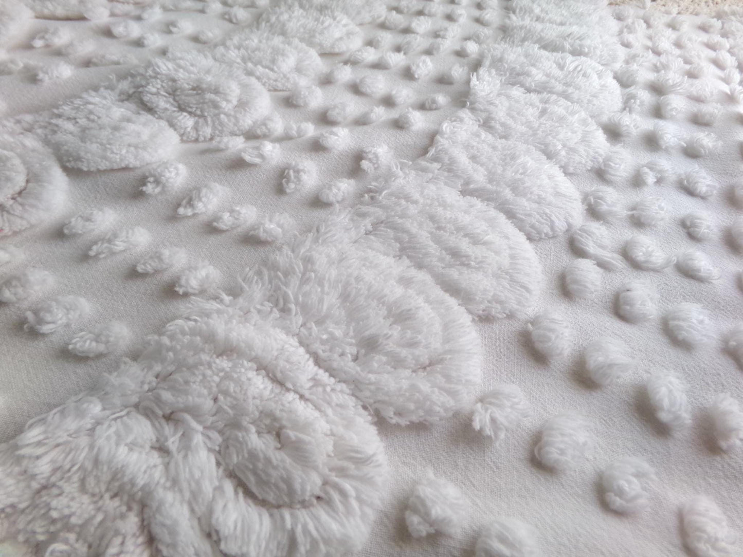 Graceful White Vintage Chenille Bedspread Fabric, Swirl Dot Sewing & Quilt Material, 20" x 27"