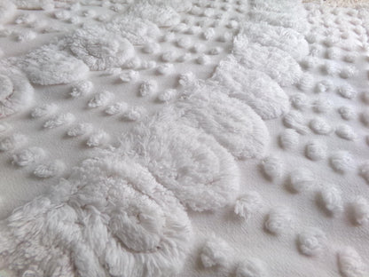 Graceful White Vintage Chenille Bedspread Fabric, Swirl Dot Sewing & Quilt Material, 20" x 27"