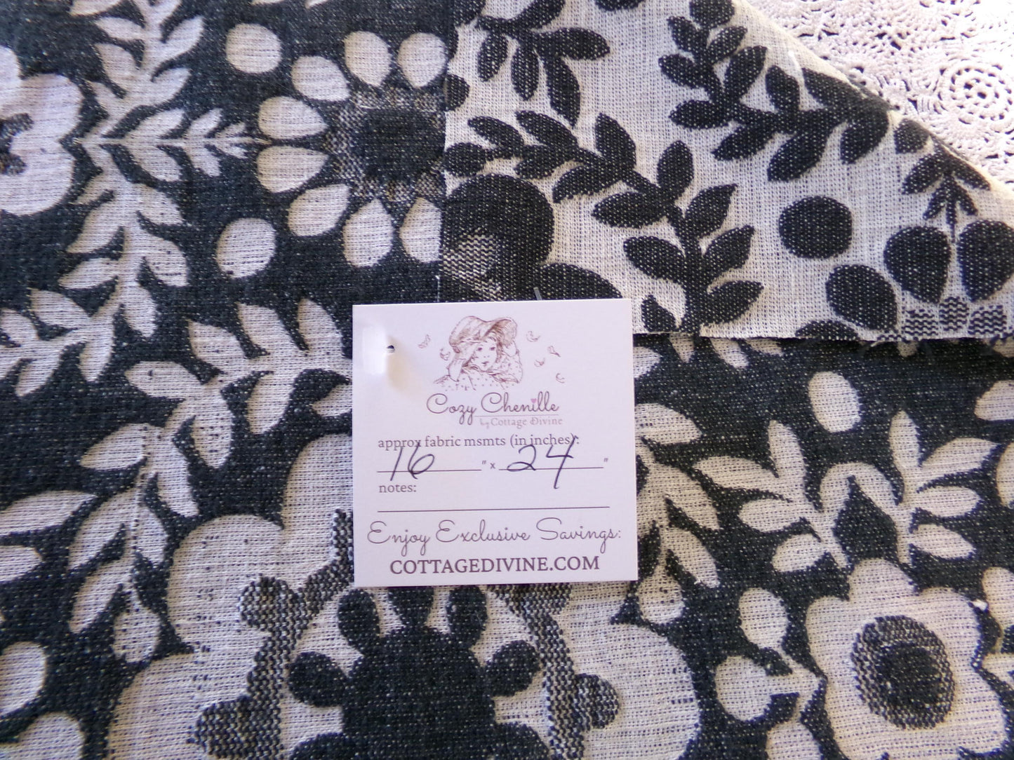 MoD DaIsY Vintage Woven Fabric, REVERSIBLE Black & White FLOWER POWER Disco Fun, 22" x 18" Piece, Fab in Pillows or as a Wall Hanging