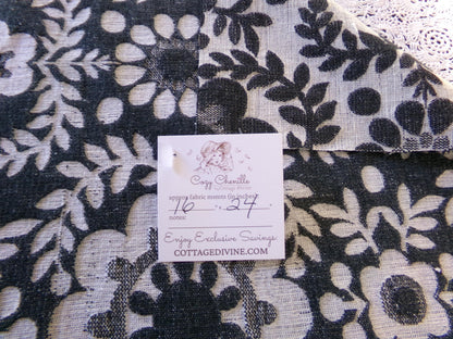 MoD DaIsY Vintage Woven Fabric, REVERSIBLE Black & White FLOWER POWER Disco Fun, 22" x 18" Piece, Fab in Pillows or as a Wall Hanging