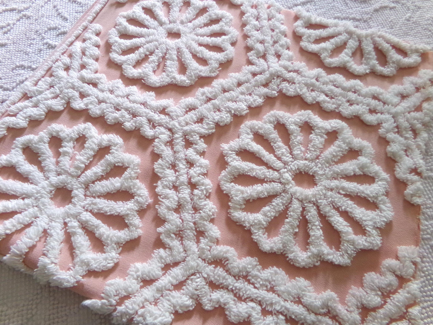 shabby ruffle daisy vintage chenille fabric, white geometric floral on peach 26" x 19" inch piece of cotton quilt & sewing material