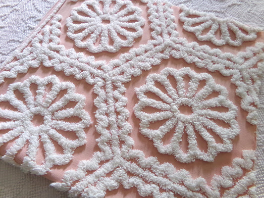 shabby ruffle daisy vintage chenille fabric, white geometric floral on peach 26" x 19" inch piece of cotton quilt & sewing material