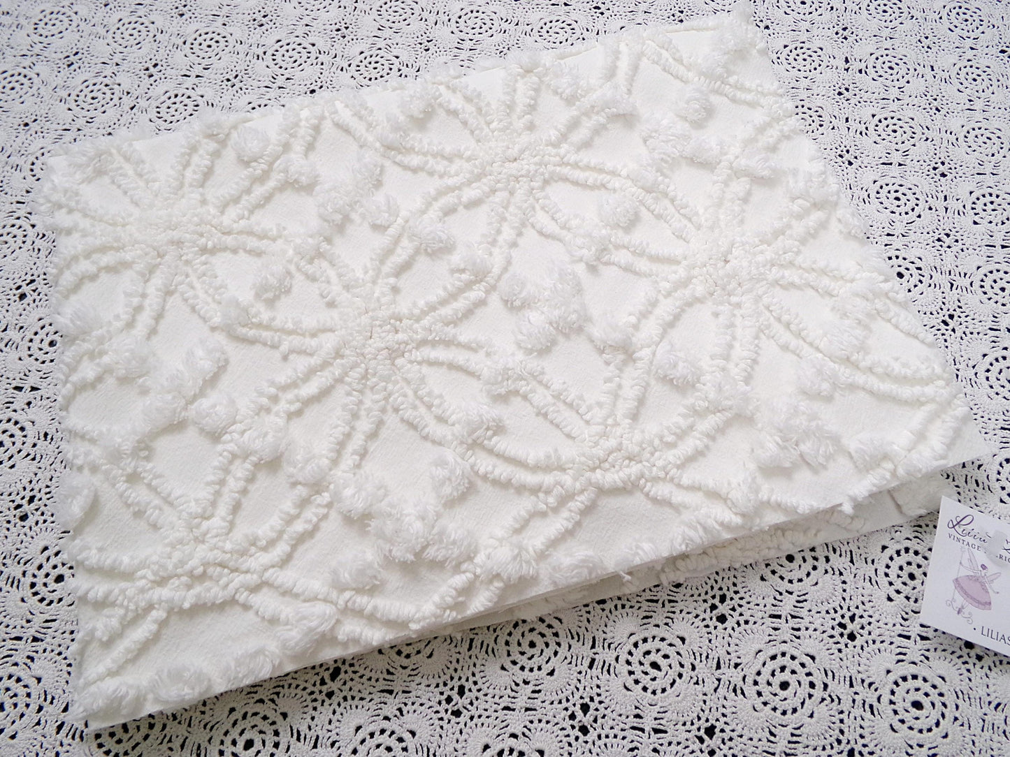 Vintage White Chenille Fabric Piece Spider Tuft Pops 18 x 24" Quilt Sewing Material