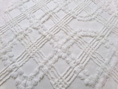 Wintry White Vintage Chenille Fabric Piece, Needletuft Sewing & Quilt Material, 18" x 22"