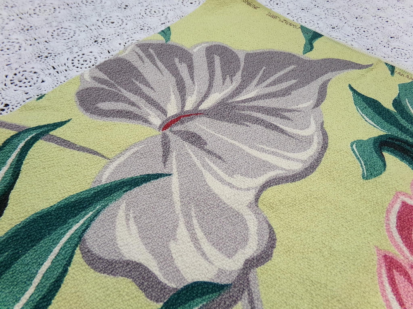 Vintage Barkcloth Fabric, Bold Pink Ginger Bloom Florals, Gray Tropical Elephant Ears 21" x40"
