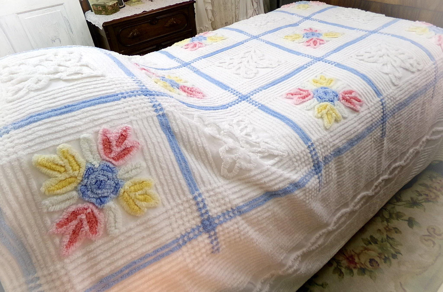 Vintage Full Size Chenille Bedspread | Country Beach Cottage | Coastal Farmhouse Decor | Cotton Seaside Chic Bedding | Beach House Style
