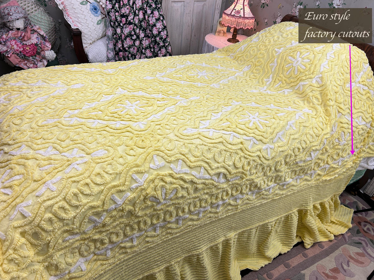 Luxury Euro Style Vintage Chenille Bedspread, FULL SZ Lemon Chiffon Diamond Tuft