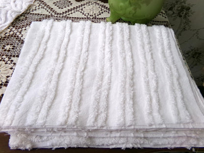 White Striped Vintage Chenille Bedspread Fabric 18x24" Pc Dual Stripes Quilting Material