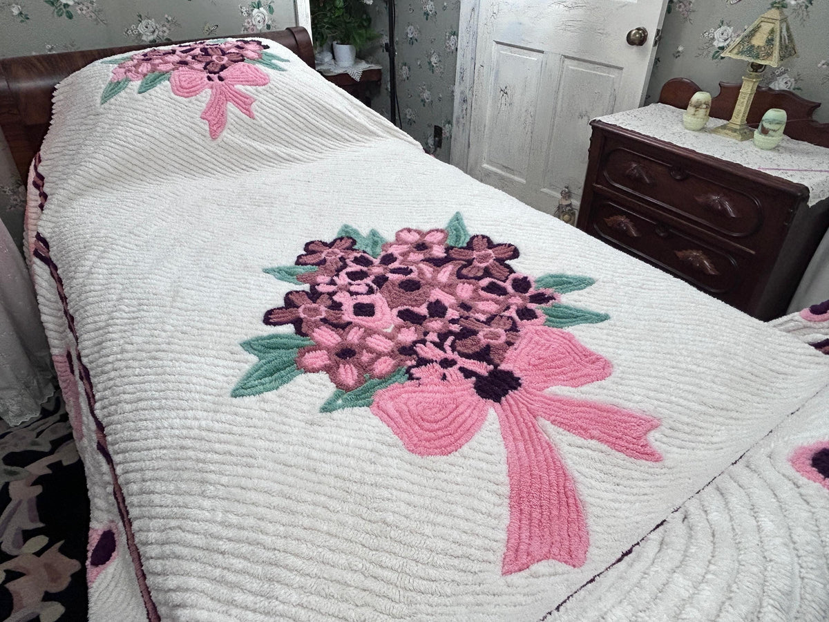 Heirloom Vintage Chenille Bedspread, Plush Full Floral Bouquet & Bow Swag Design