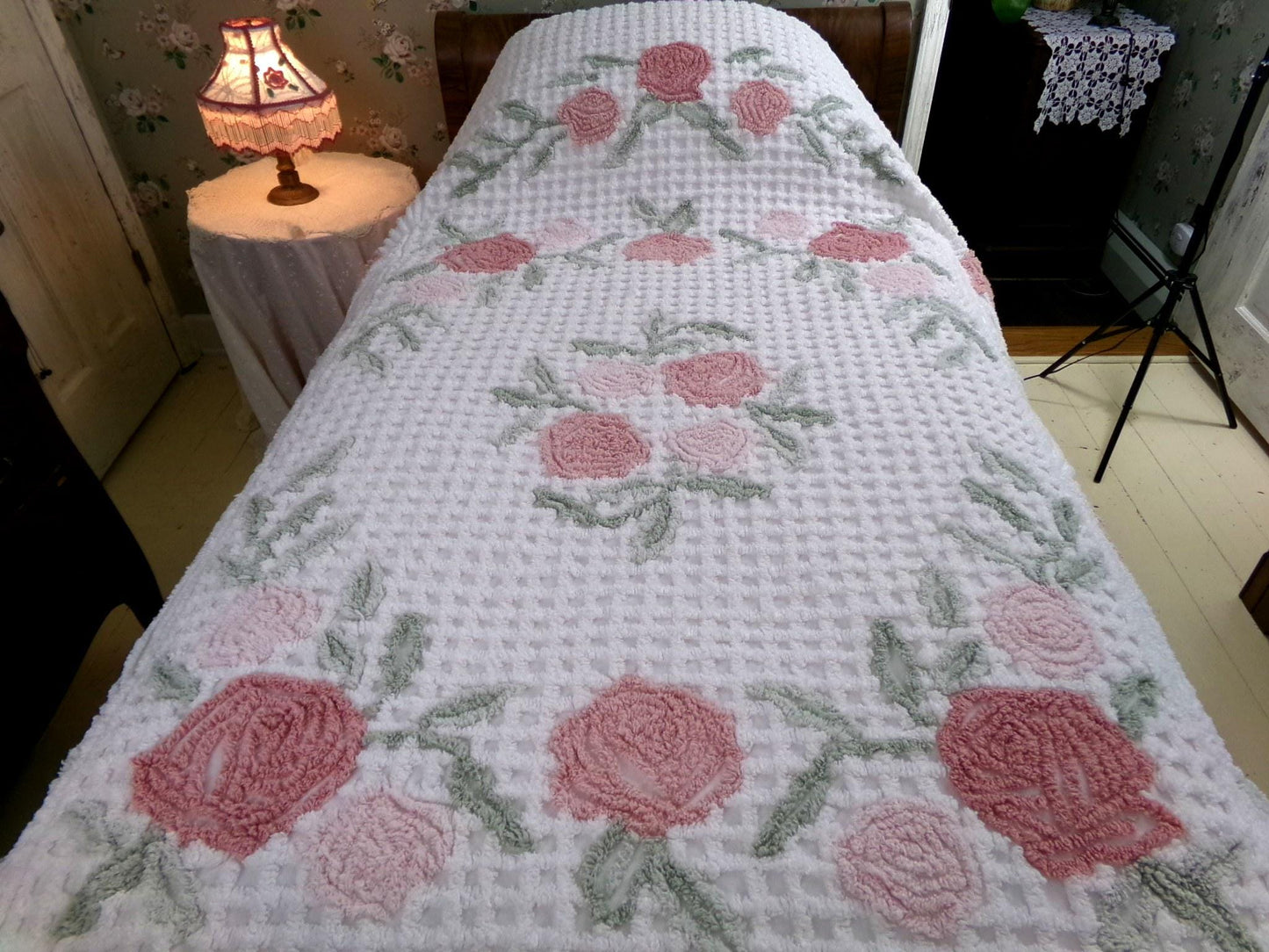 luxurious plush tufted chenille bedspread, muted natural roses, thick white grids, swags & accent fringe, vintage twin size cottage bedding