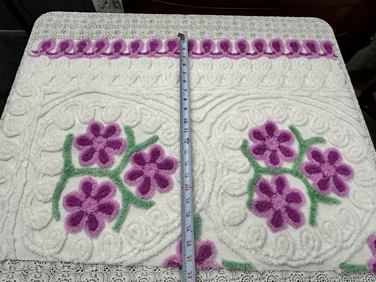 Little Violets Vintage Chenille Bedspread Fabric Sewing Quilt Material 20x30"