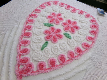big pink heart vintage chenille fabric, popular floral center pattern, 16" x 26" piece of sewing material for quilting, crafts