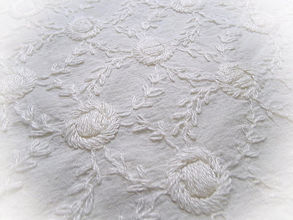 Ivory Embroidered Vintage Fabric Piece 20x24" Candlewick Style Lattice Daisy Medallions