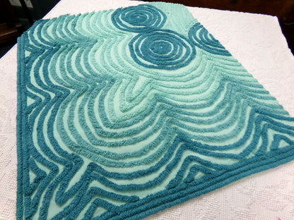 optic waves vintage chenille bedspread fabric, dramatic sewing & quilt material 27" x 23"
