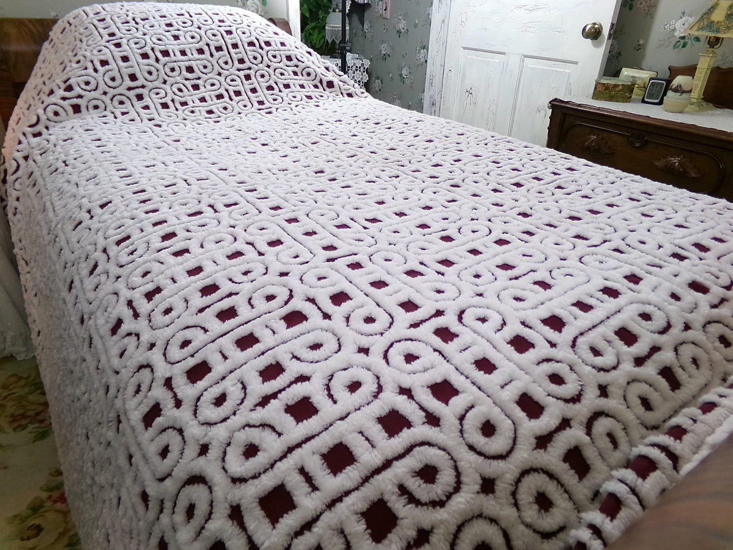 Vintage SuperTuft Chenille Bedspread NOS Rare Celtic Knot Hofmann Textiles USA Paper Tag, Full Size