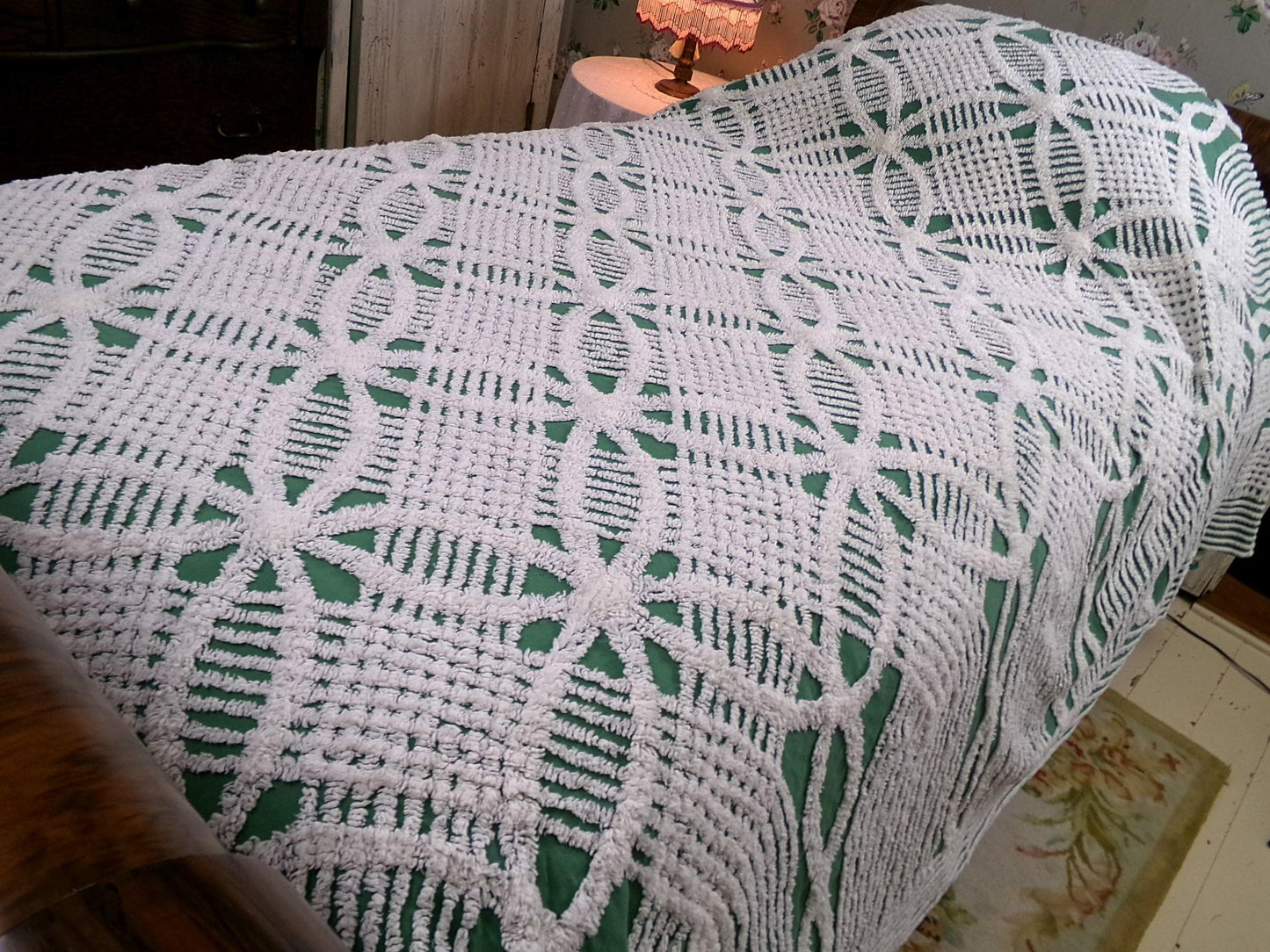 elegant evergreen vintage chenille bedspread, white geometric tufting, full size cotton bedding
