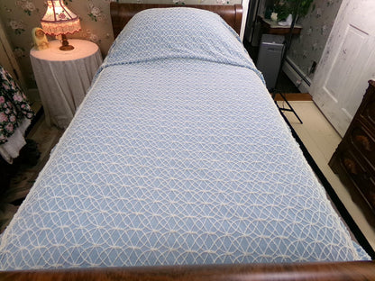 Blue & White Vintage Chenille Ruffled Bedspread, Geometric Coastal Twin Sz Bedding