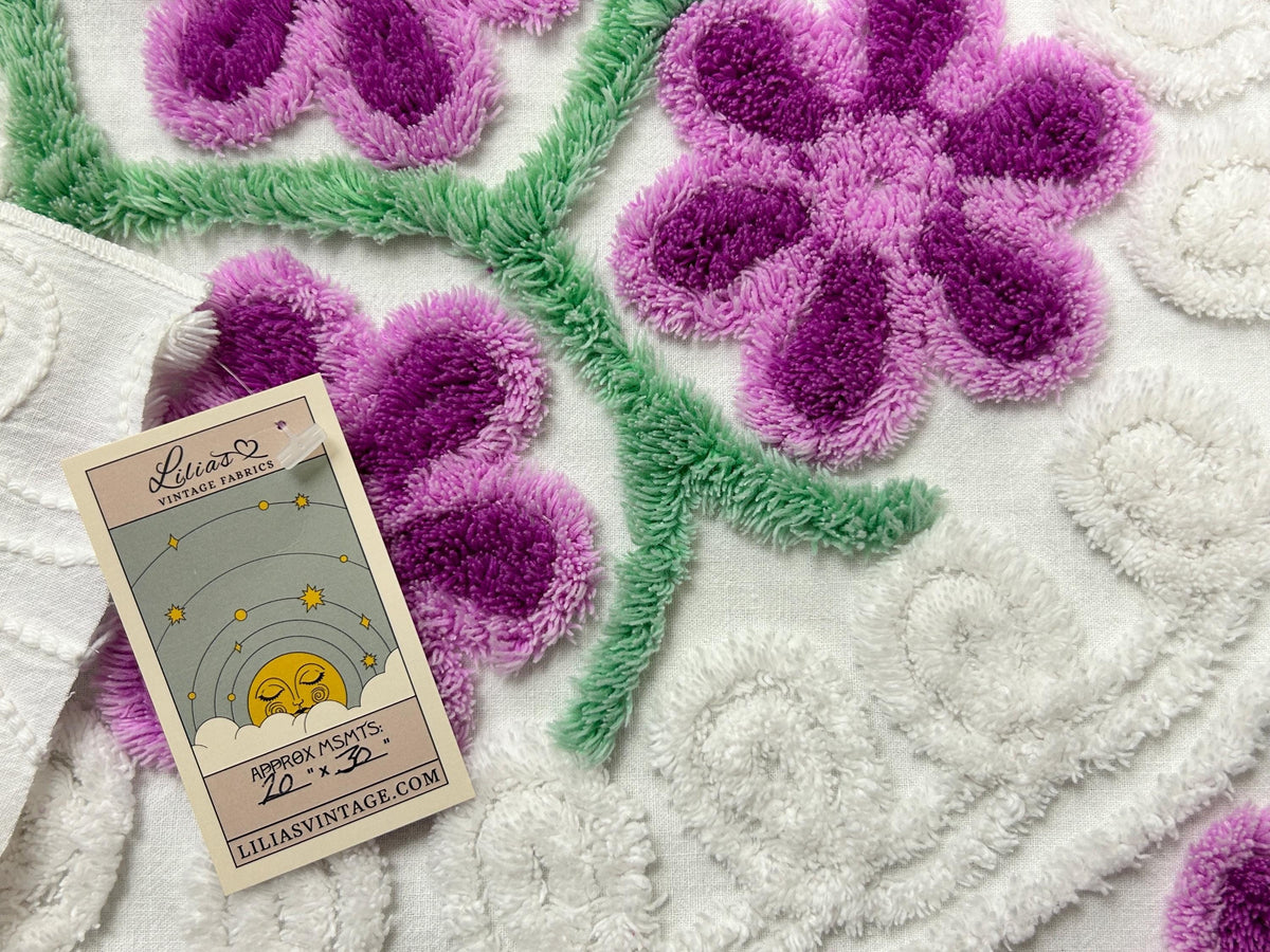 Little Violets Vintage Chenille Bedspread Fabric Sewing Quilt Material 20x30"